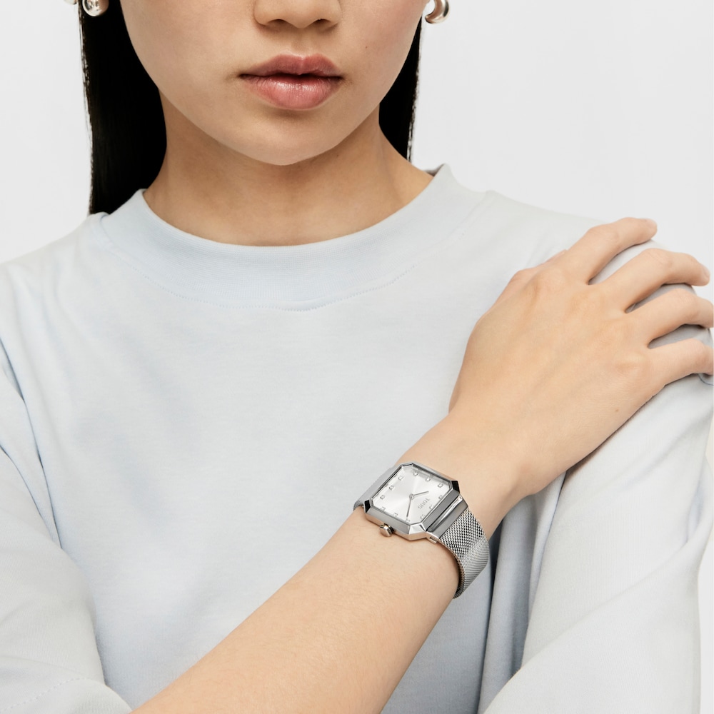 Reloj anal&oacute;gico con brazalete de acero Karat Squared