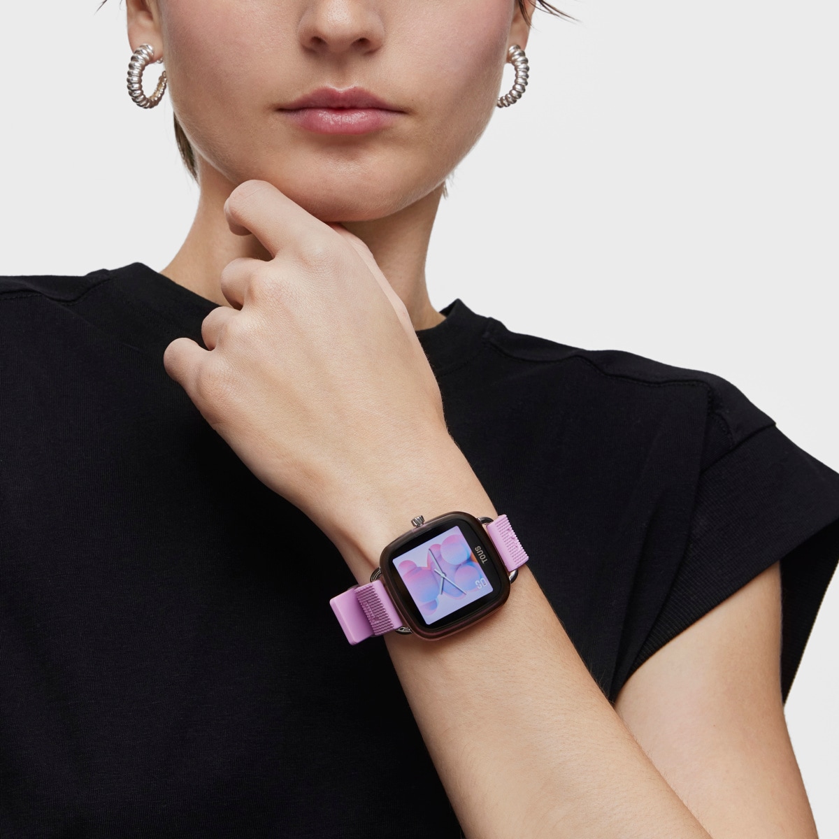 D-Connect Smartwatch with pink silicone strap