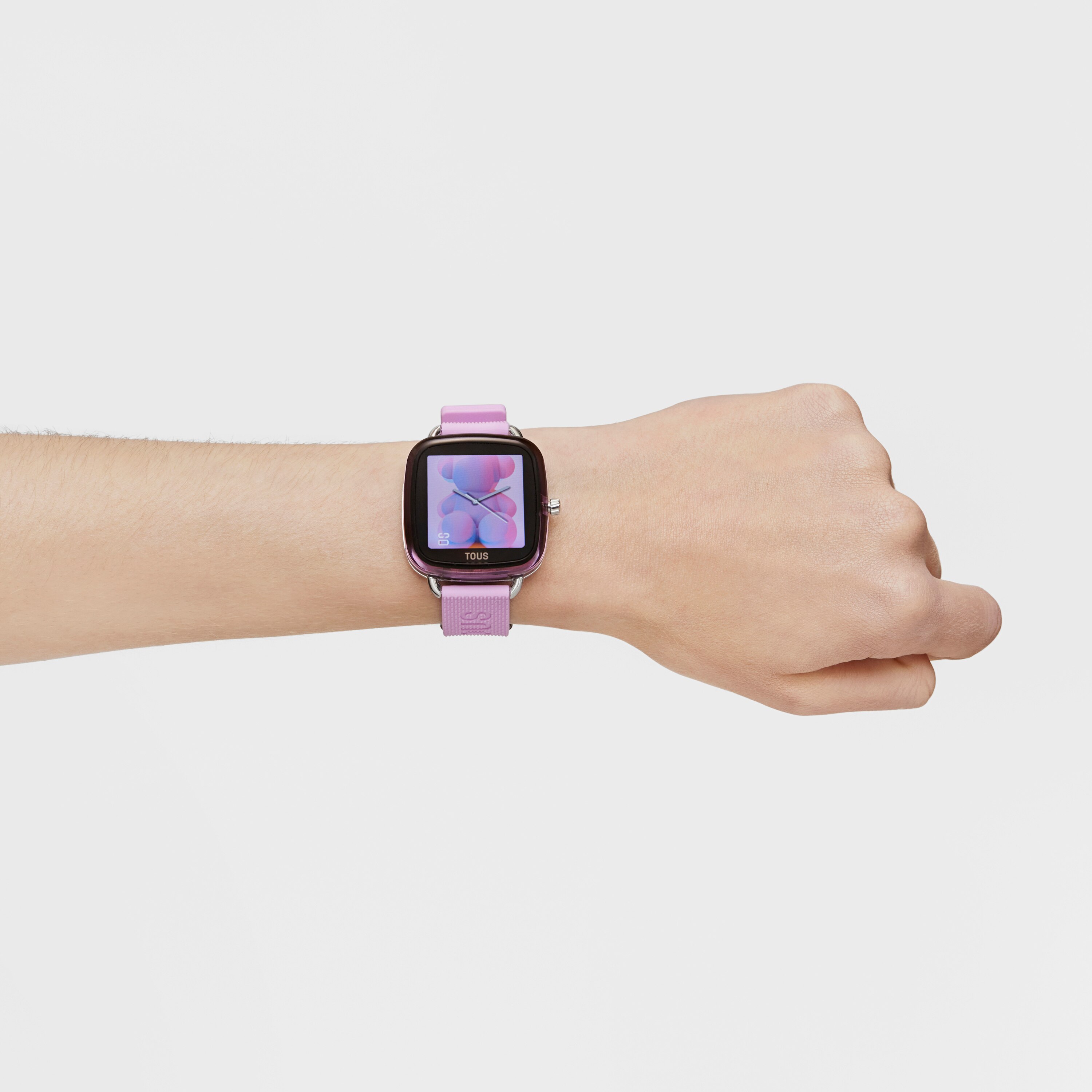 D-Connect Smartwatch with pink silicone strap