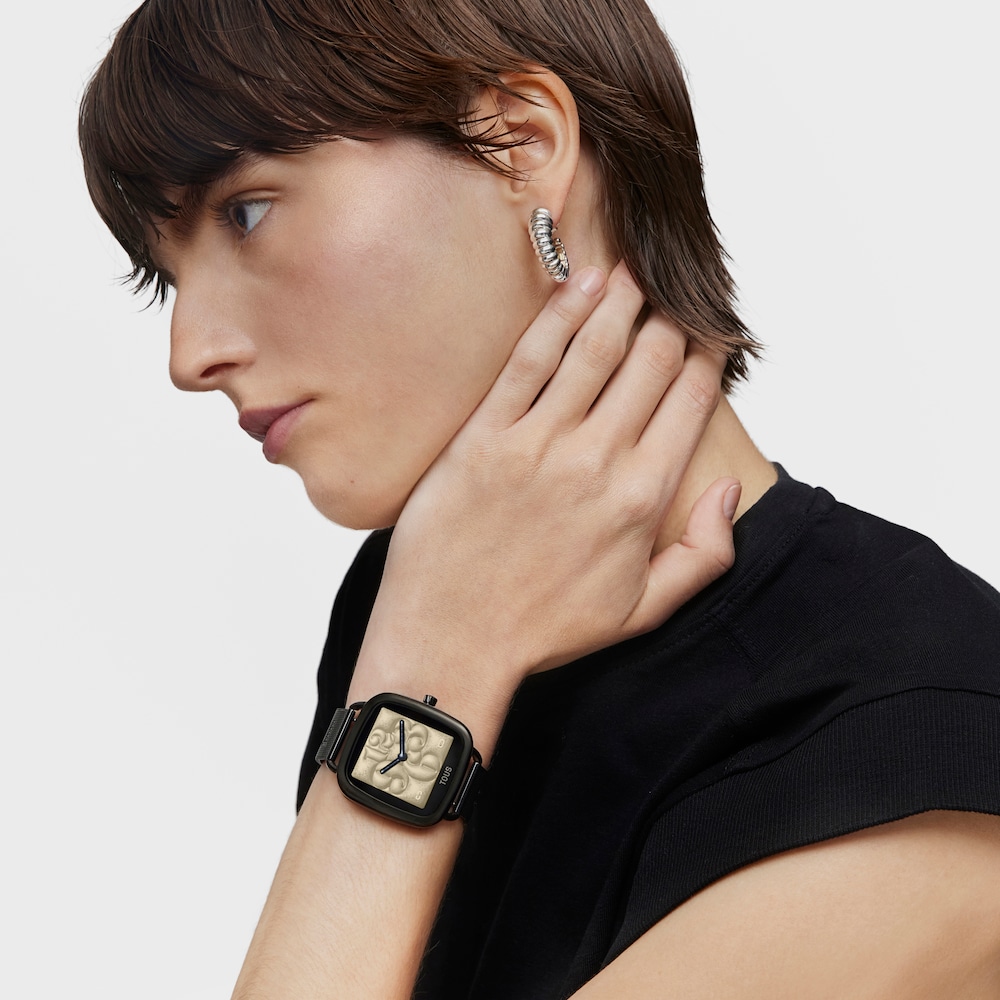 Reloj smartwatch con brazalete de acero IP negro D-Connect