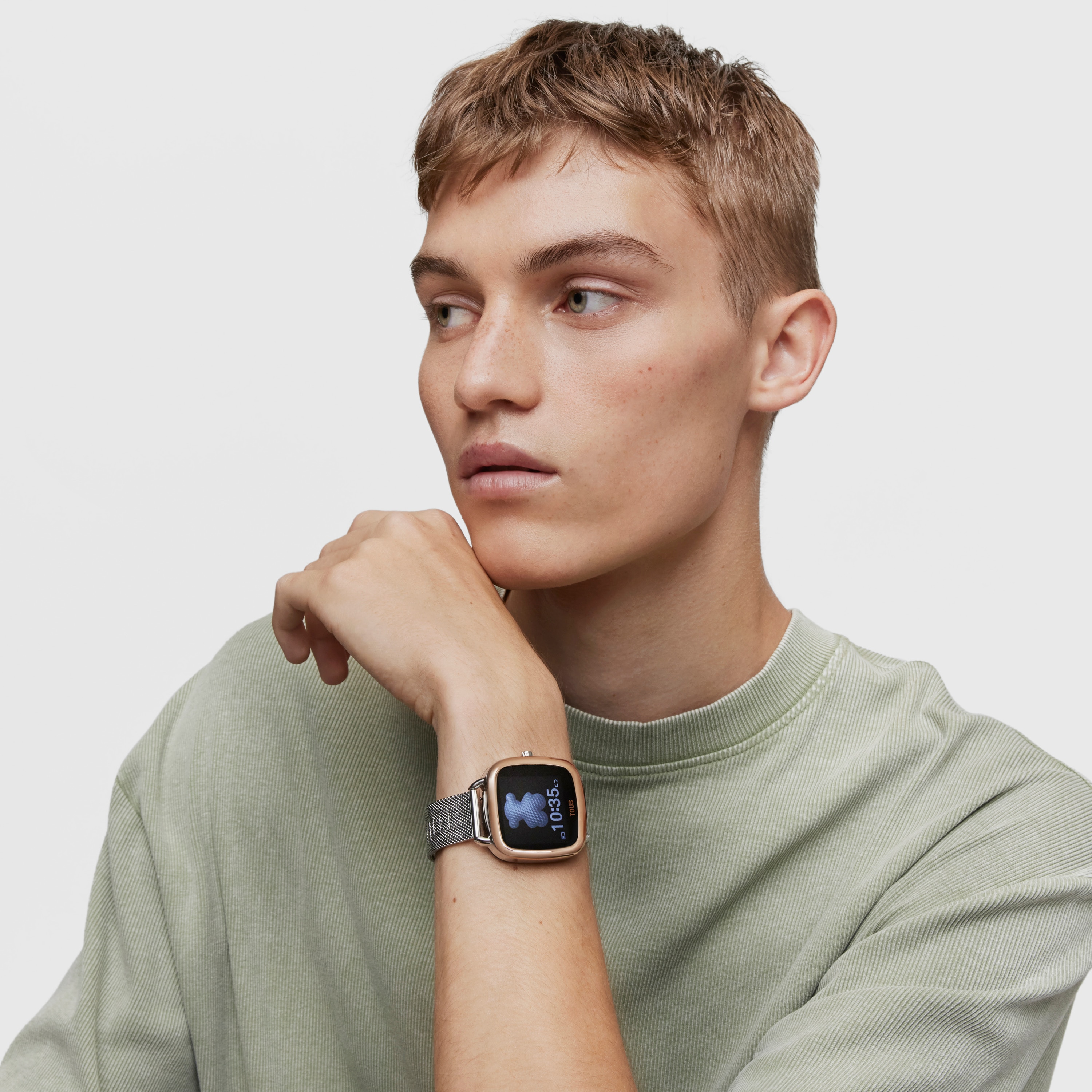 Reloj smartwatch de acero IPRG rosa y brazalete de acero D-Connect