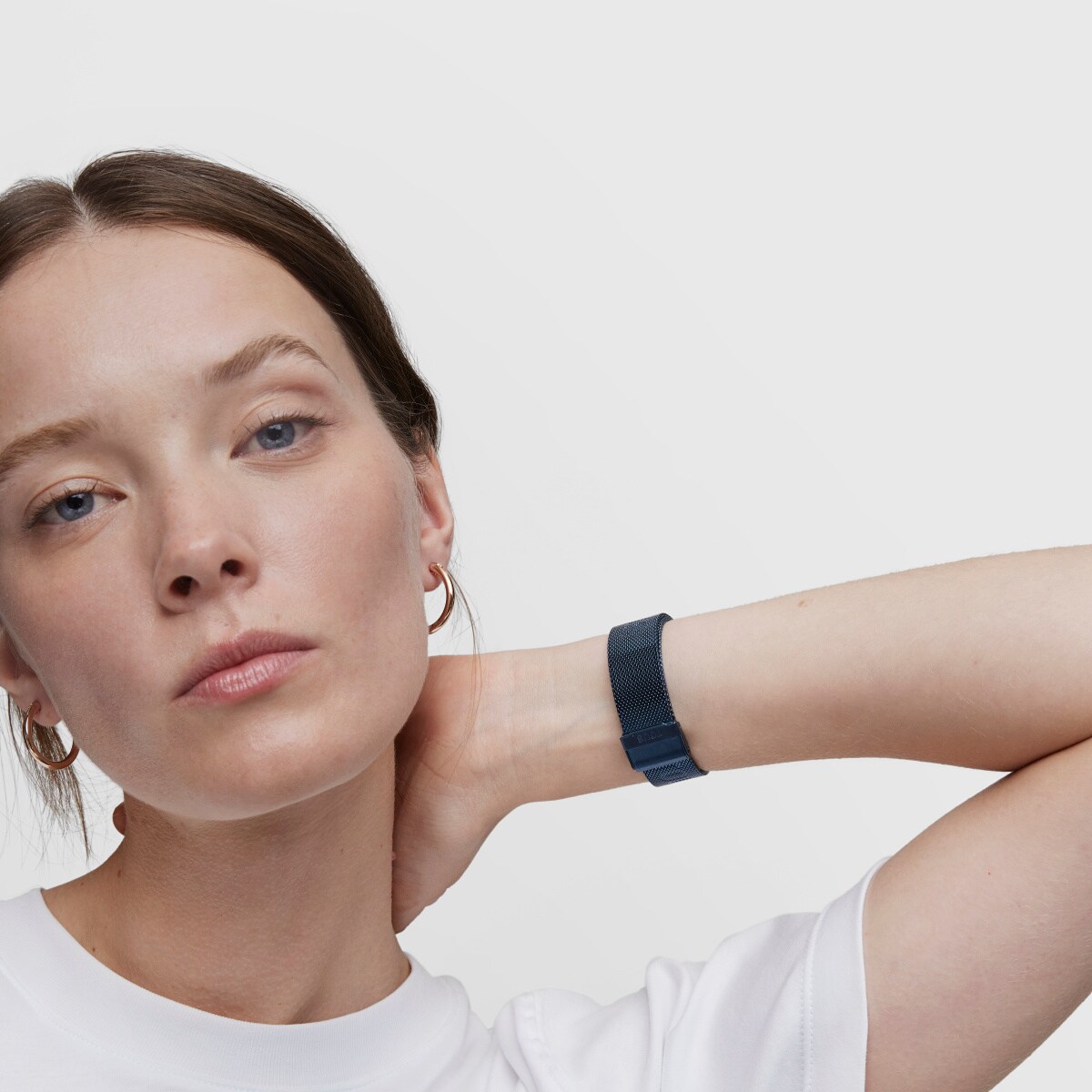 D-Connect pink IPRG steel Smartwatch with blue IP steel bracelet