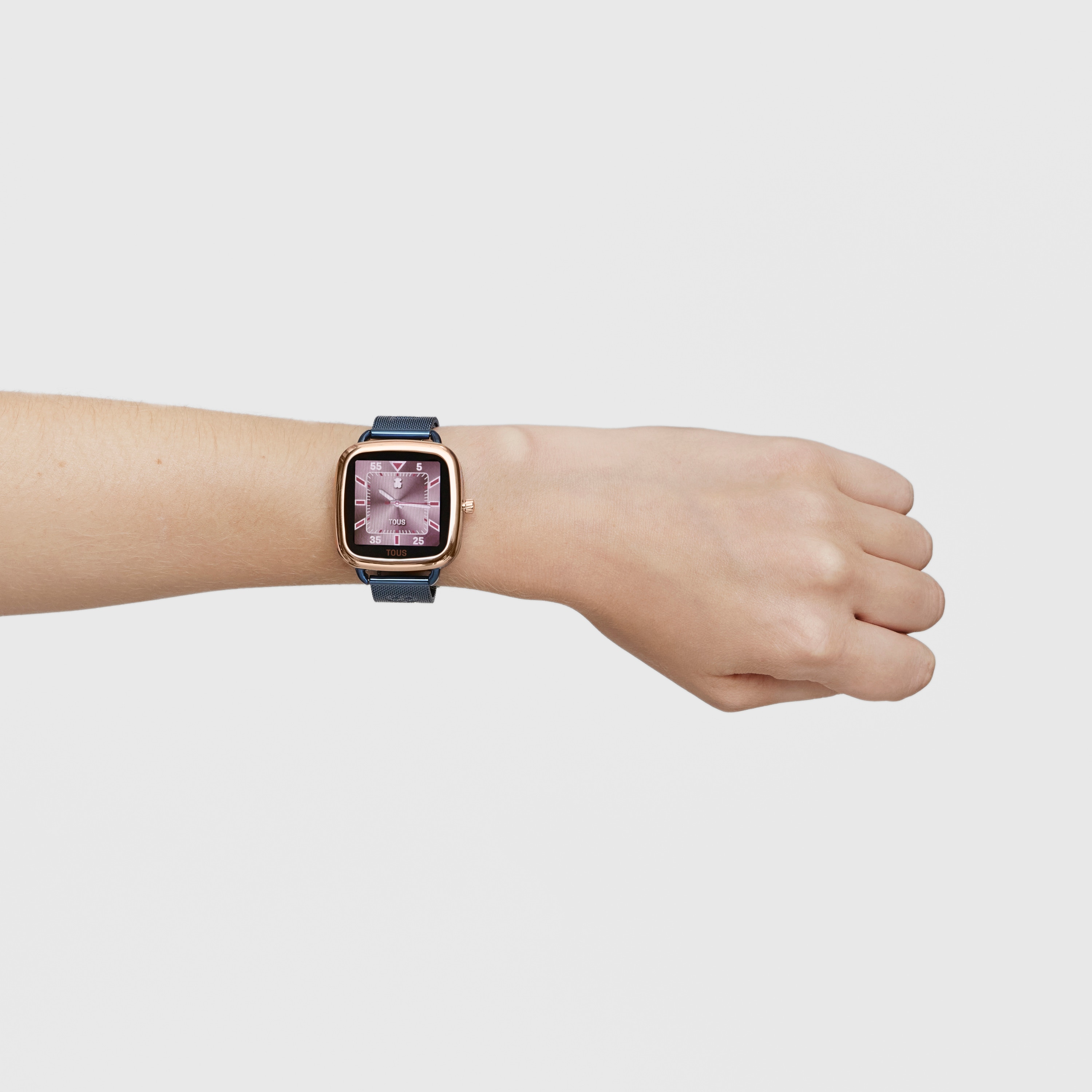 Reloj smartwatch de acero IPRG rosa y brazalete de acero IP azul D-Connect