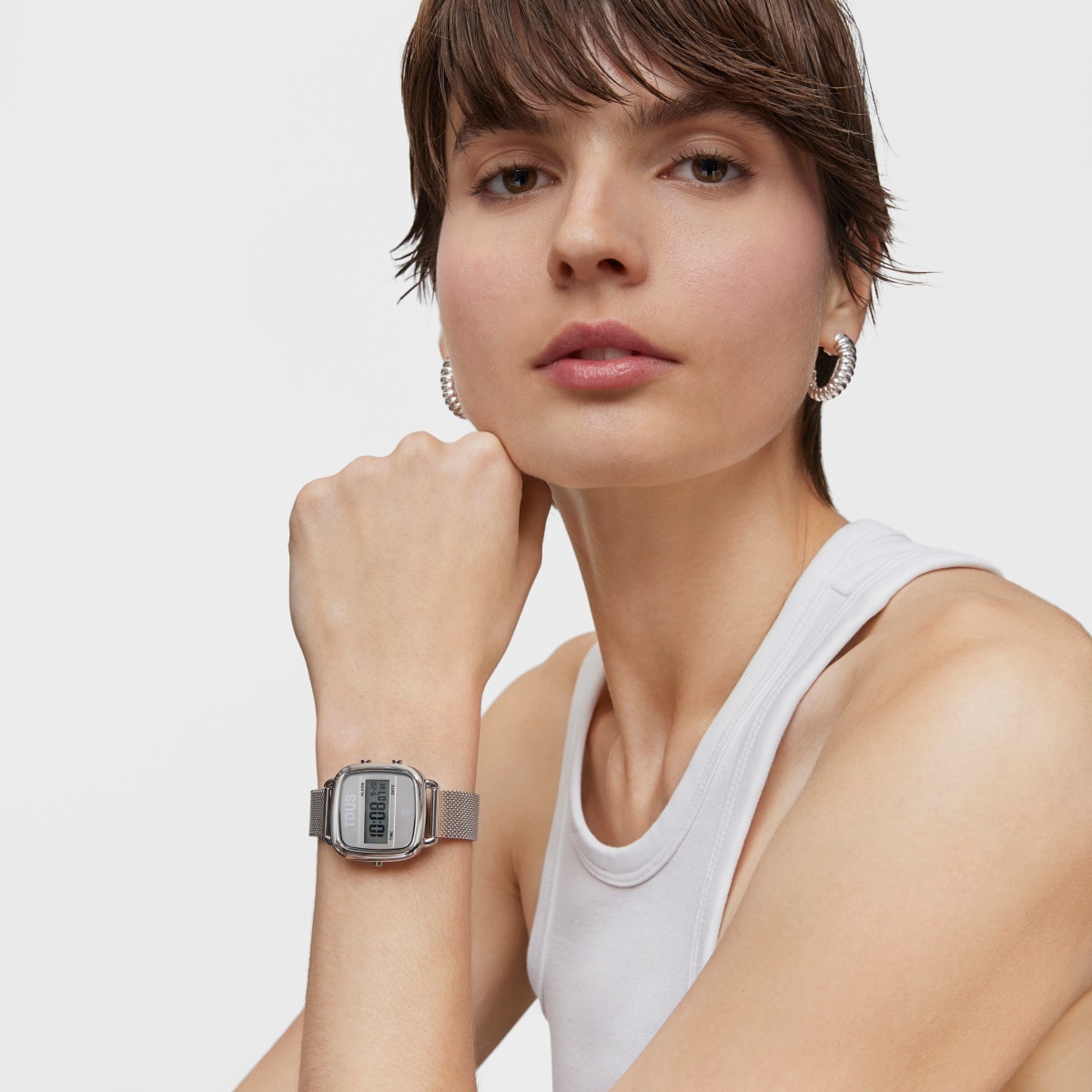 Reloj digital con brazalete de acero D-Logo New