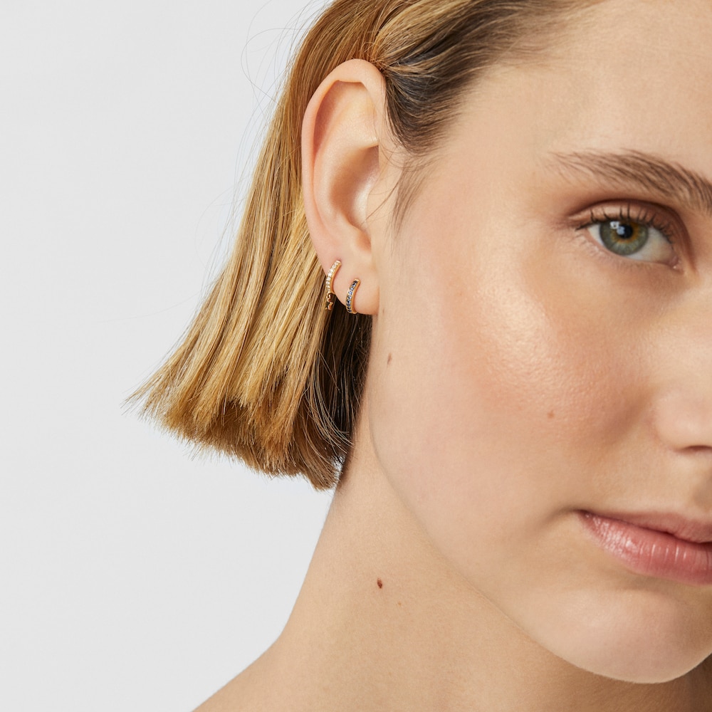 Arete aro de oro con zafiros azules y un diamante TOUS Basics