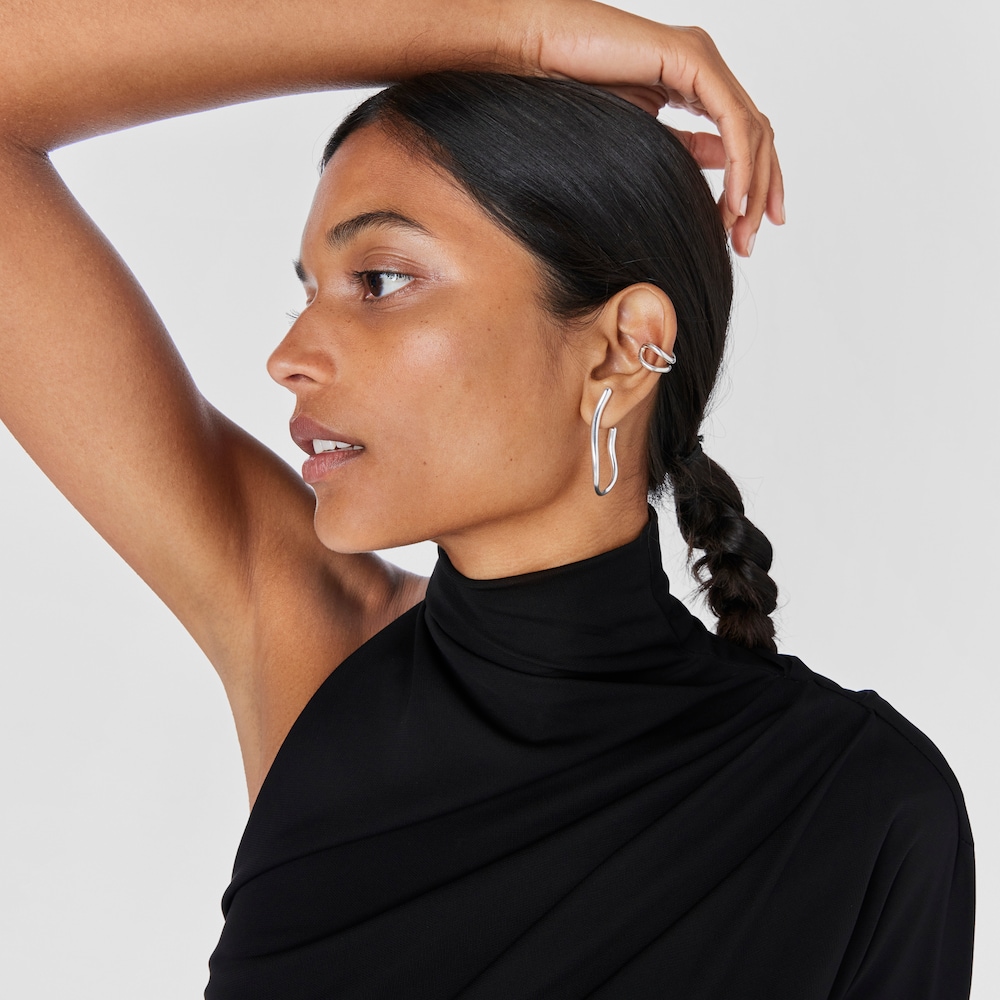 Kolczyki kreolki w kształcie fali wykonane ze srebra New Hav