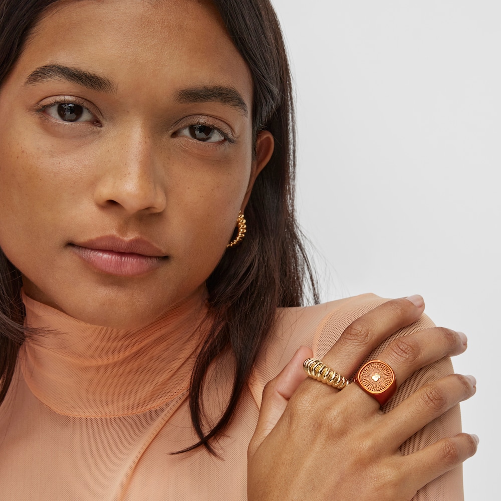 &Delta;&alpha;&chi;&tau;&upsilon;&lambda;ί&delta;&iota;-&sigma;&phi;&rho;&alpha;&gamma;ί&delta;&alpha; Oursin &alpha;&pi;ό &alpha;&sigma;ή&mu;&iota; &sigma;&epsilon; &pi;&omicron;&rho;&tau;&omicron;&kappa;&alpha;&lambda;ί &chi;&rho;ώ&mu;&alpha;