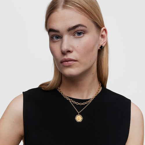 Bear Medallion pendant with 18kt gold plating over silver and onyx details Cachito Mío
