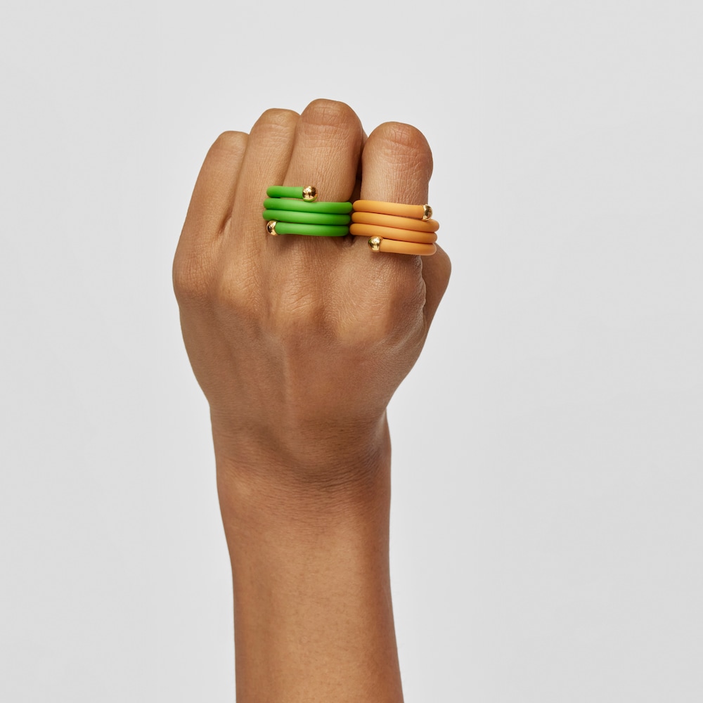 Pack de anillos verde y naranja con gemas Beach Caucho