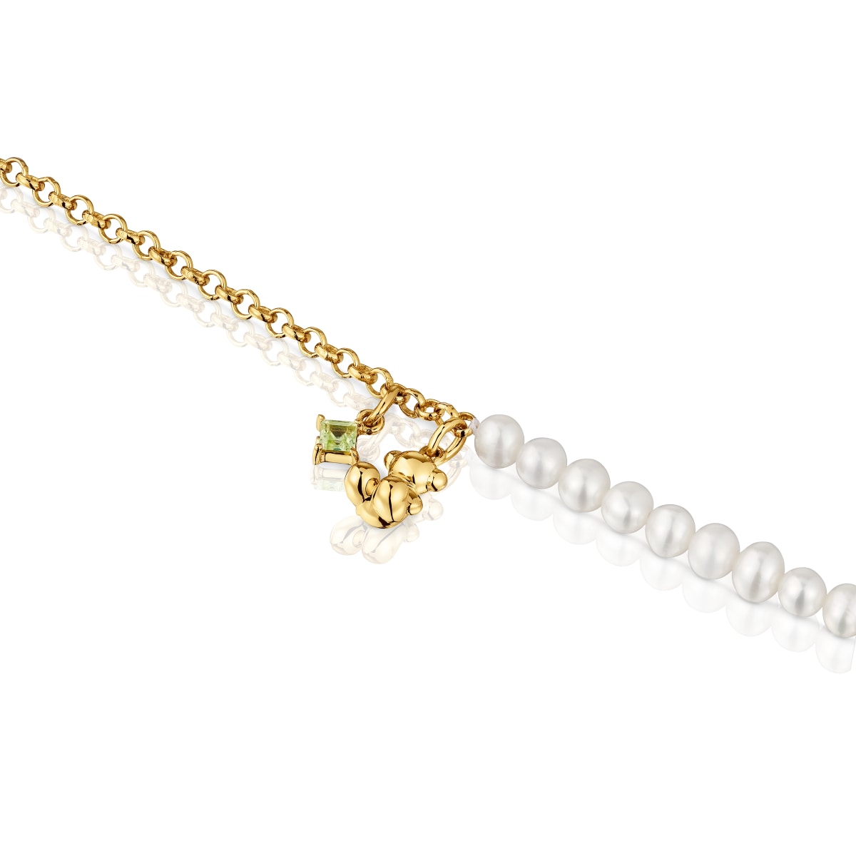 Chain bear Bracelet with gold plating over silver, cultured pearls and peridot Bold Bear