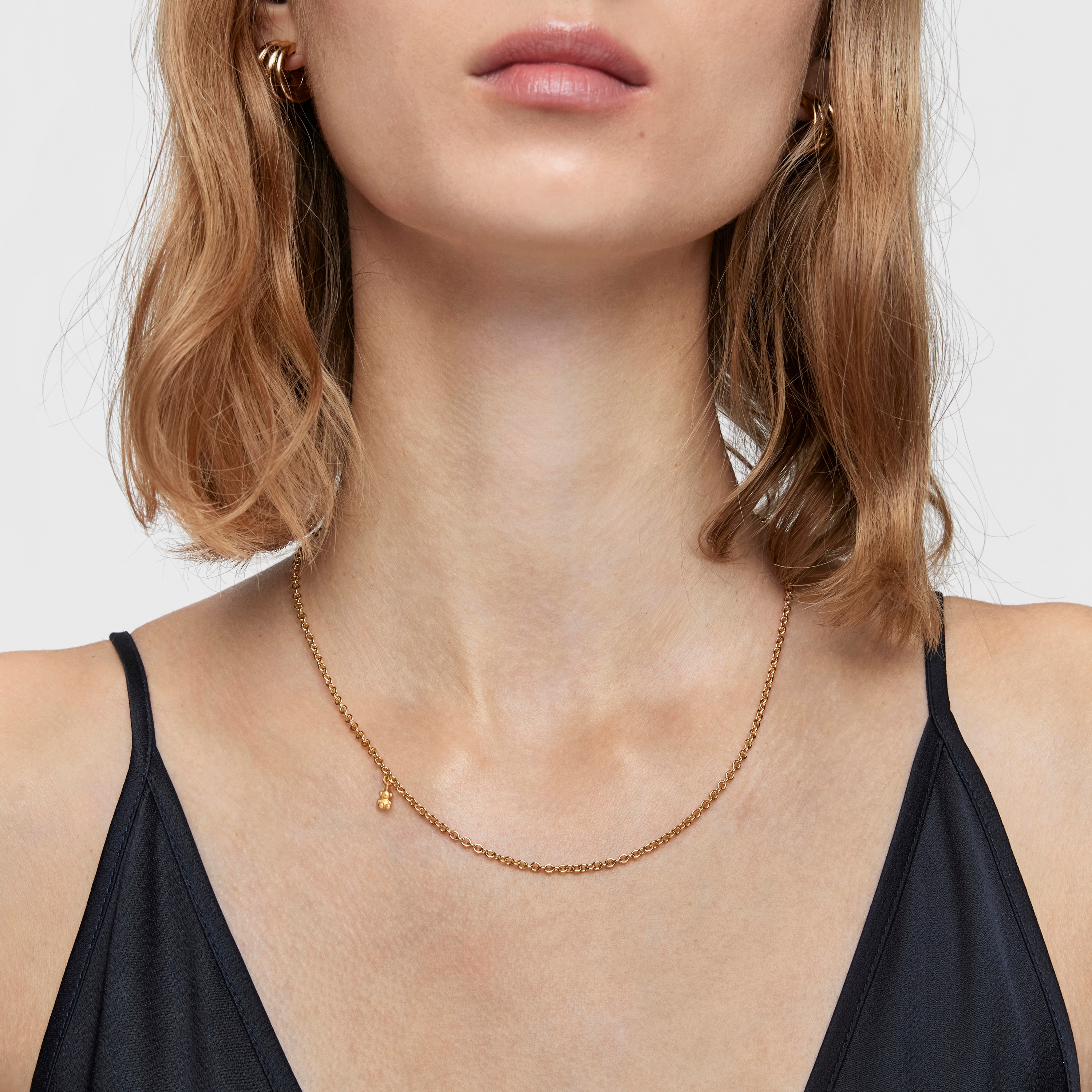 Short Necklace with 18kt gold plating over silver and round rings Bold Bear image number 4