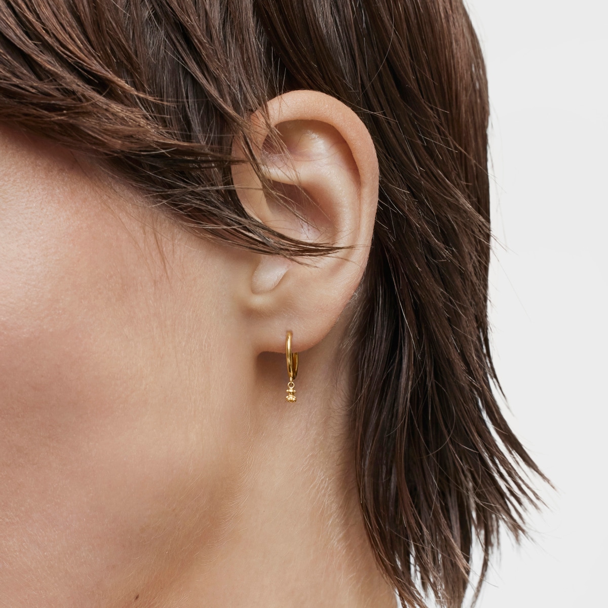 Gold and bear charm Hoop earrings Bold Bear image number 3