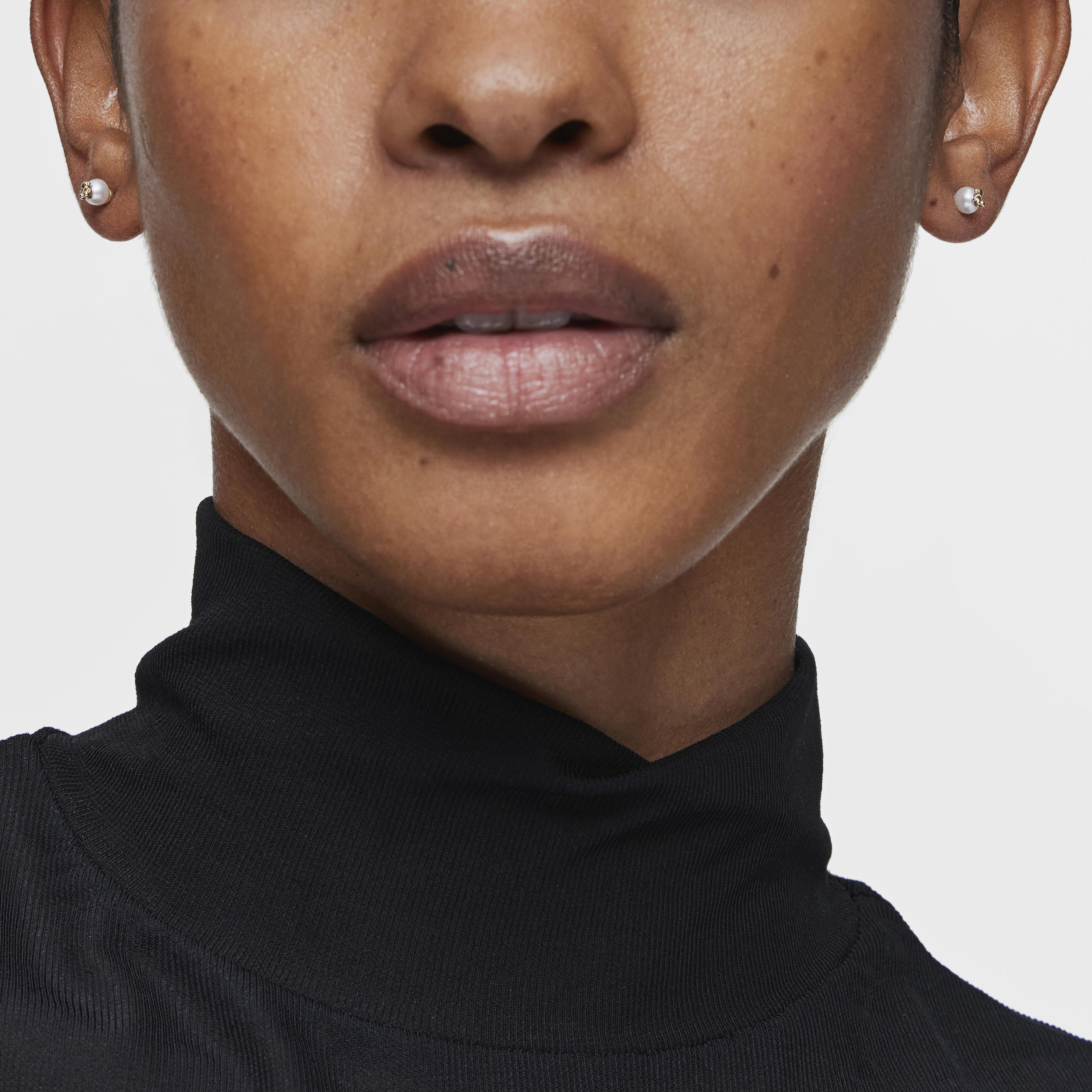 18K solid gold Earrings with cultured pearl and bear charm Bold Bear