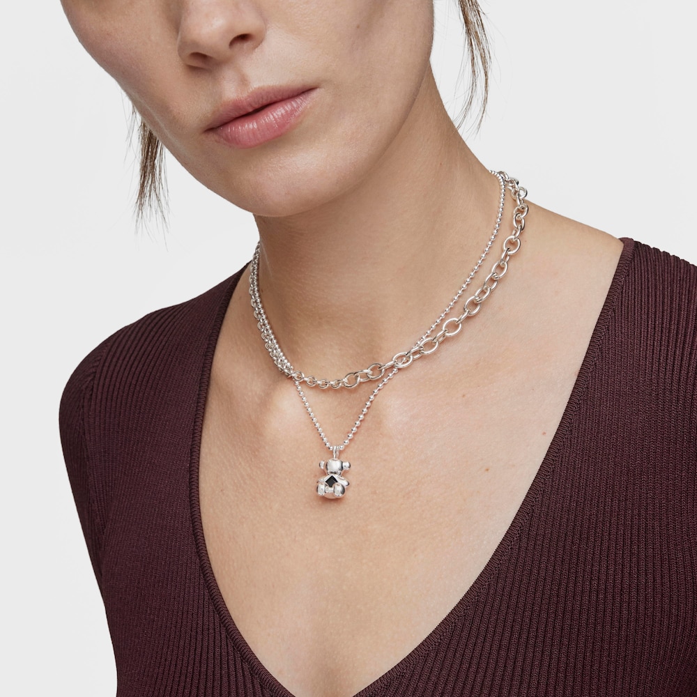 Středně velk&yacute; stř&iacute;brn&yacute; Př&iacute;věsek ve tvaru medv&iacute;dka s&nbsp;onyxem Bold Bear