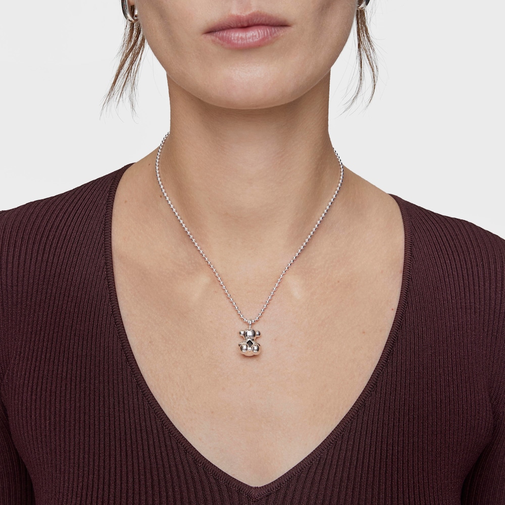 Středně velk&yacute; stř&iacute;brn&yacute; Př&iacute;věsek ve tvaru medv&iacute;dka s&nbsp;onyxem Bold Bear