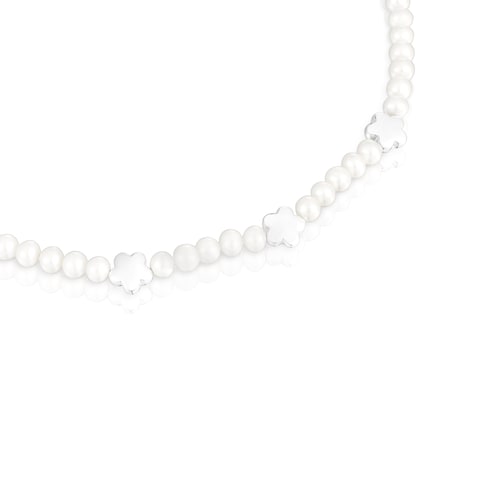 Bold Motif Necklace with cultured pearls and flower motifs in silver