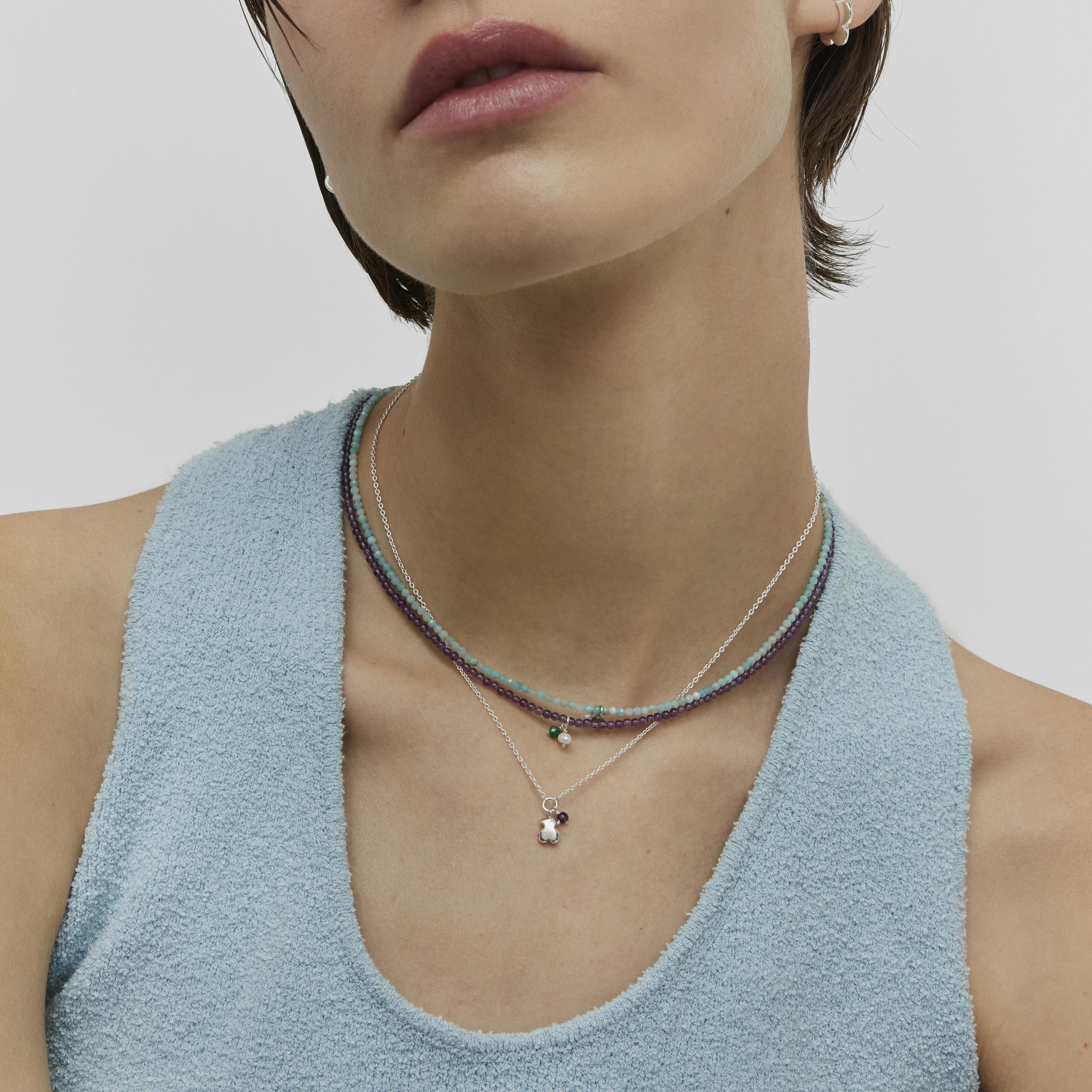 Silver Bold Motif Necklace with an amethyst bear