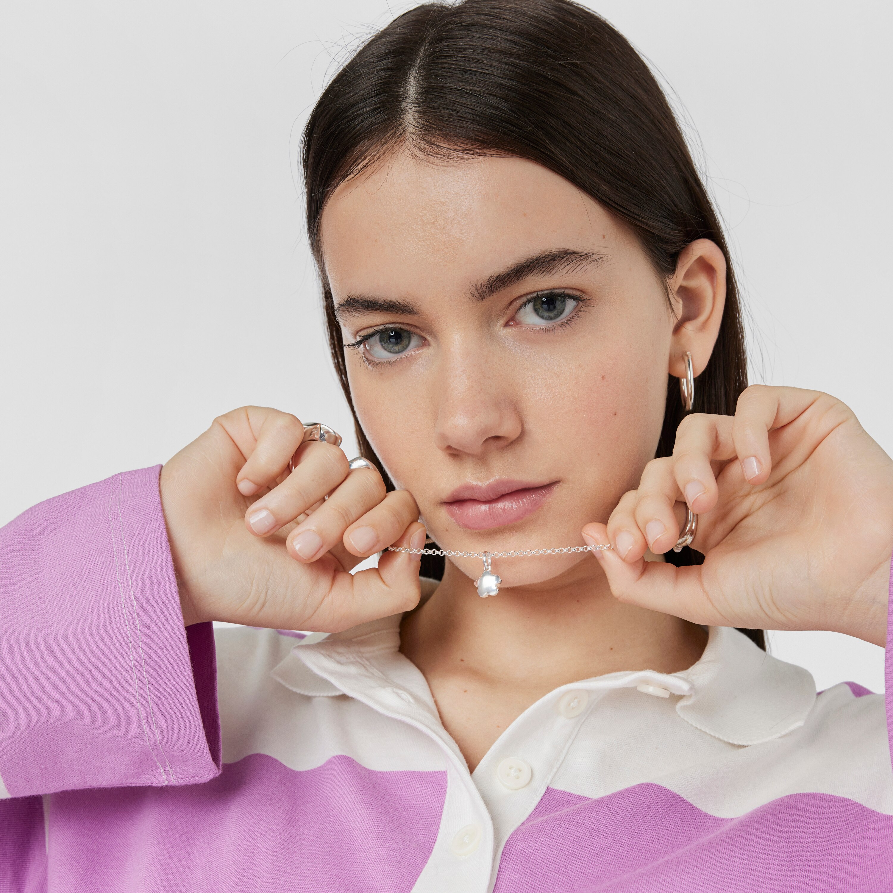 Silver Bold Motif flower Pendant