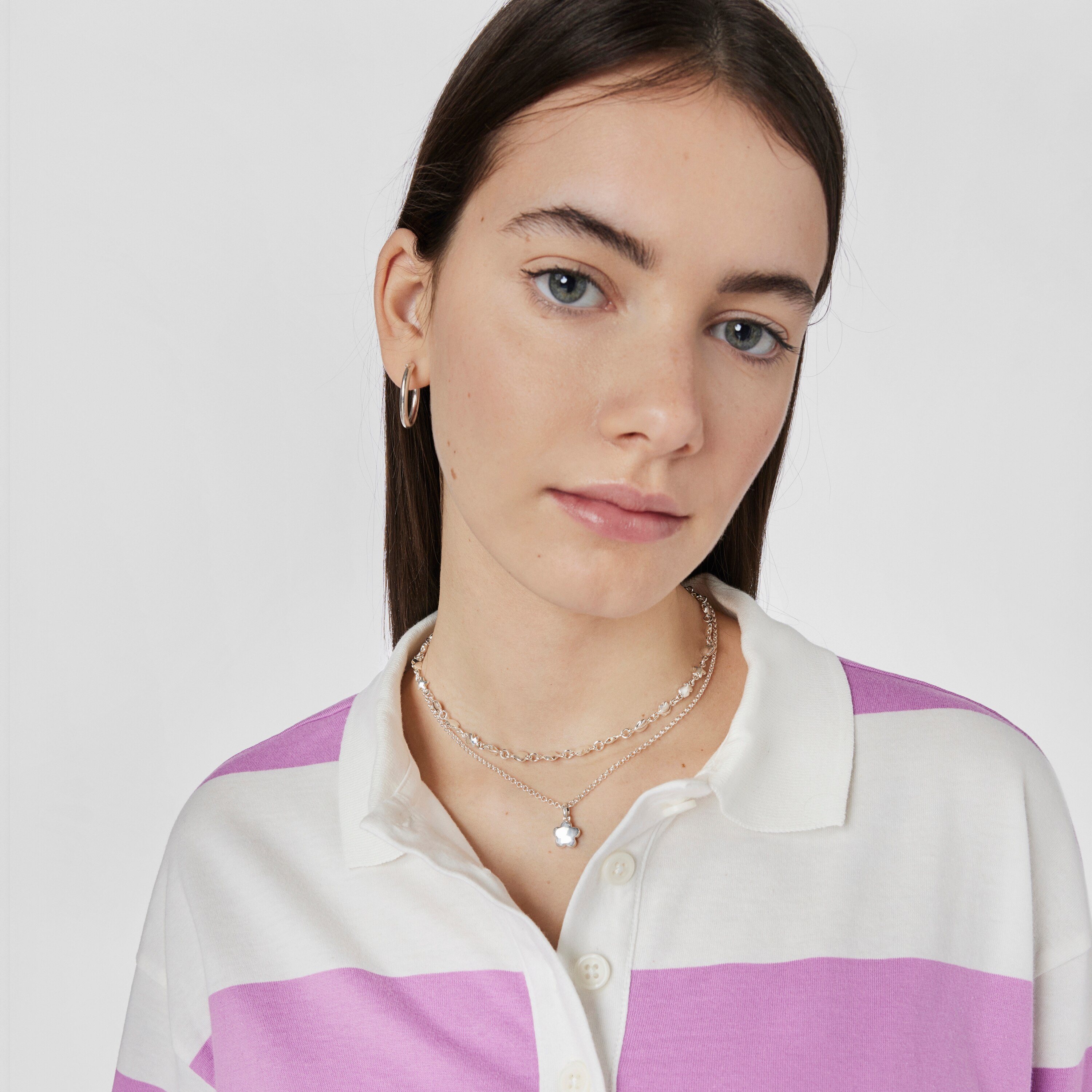 Silver Bold Motif flower Pendant