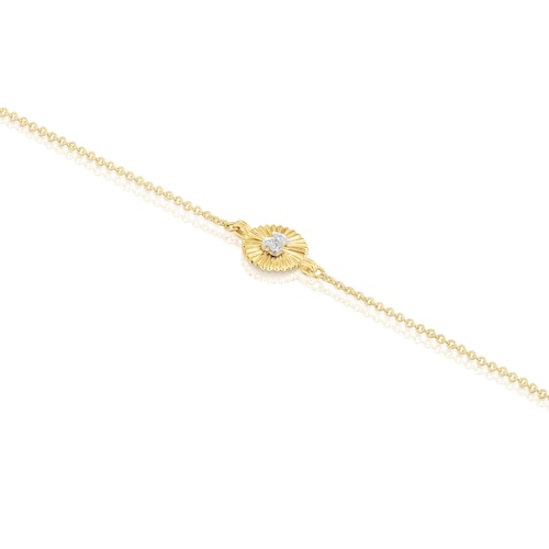 Gold Iris Motif Bracelet with diamonds