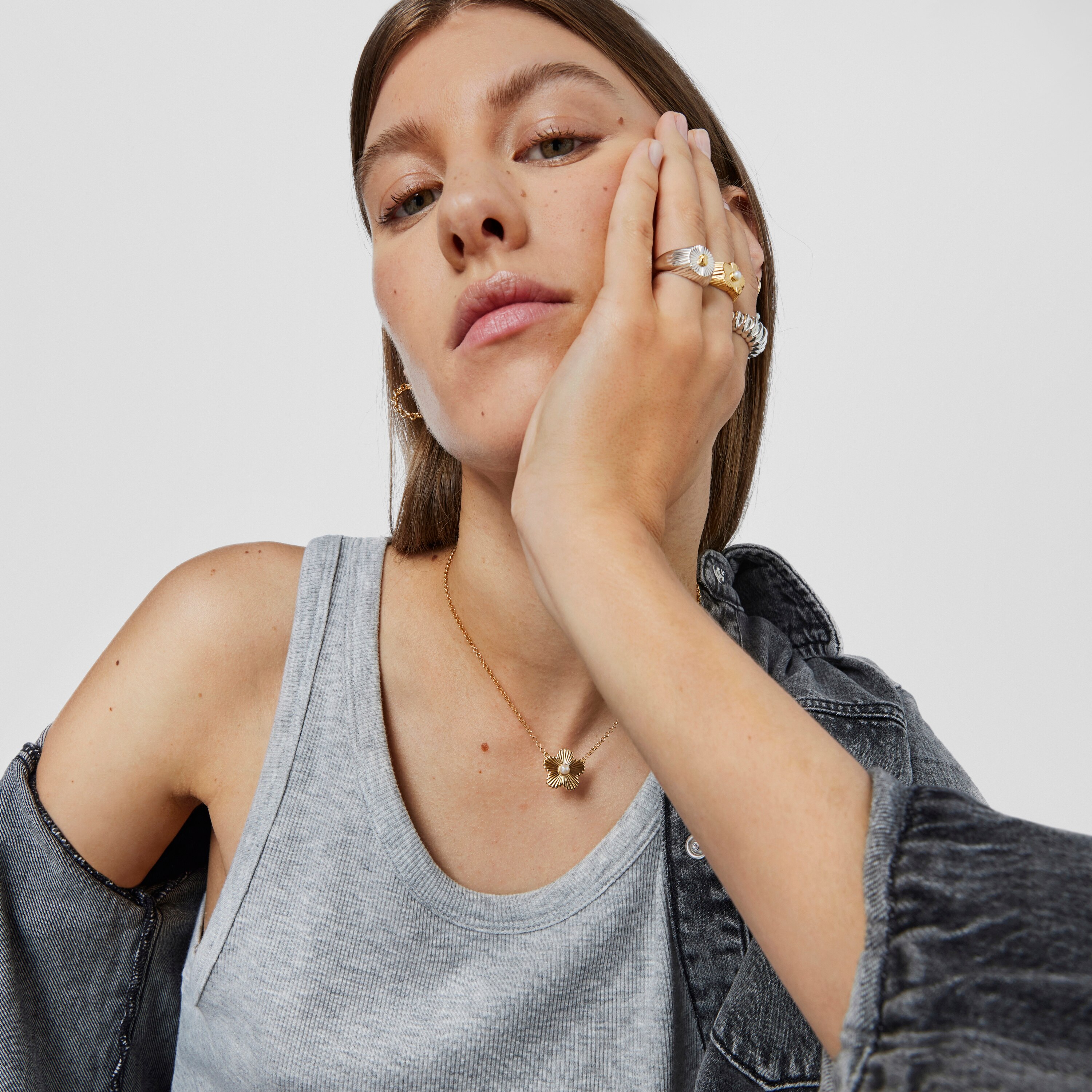 Silver vermeil flower Necklace with cultured pearl Iris Motif