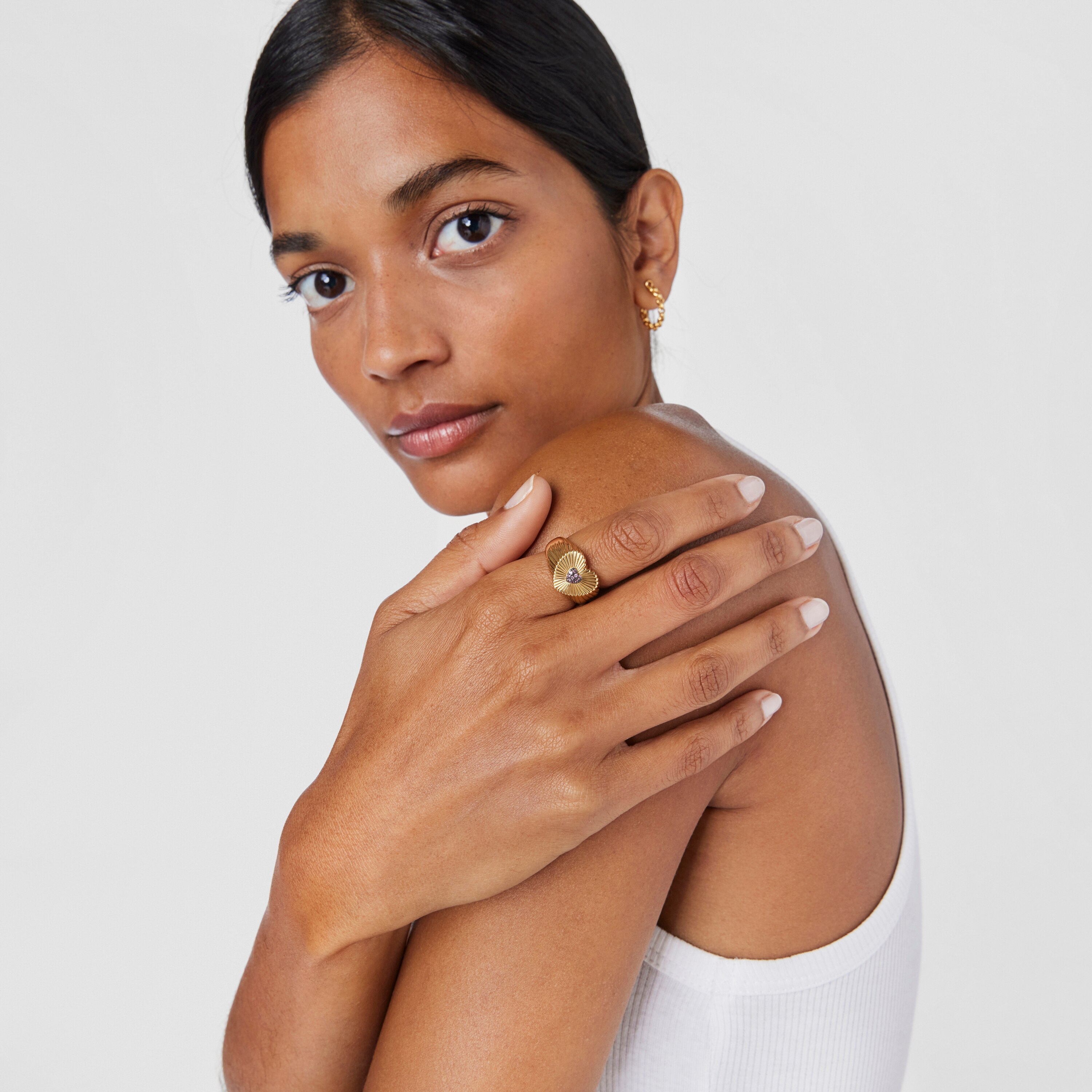 Silver vermeil heart Signet ring with rhodolite Iris Motif
