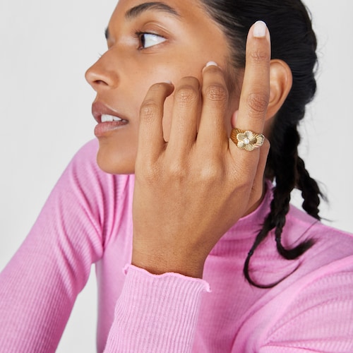Silver vermeil flower Signet ring with cultured pearl Iris Motif
