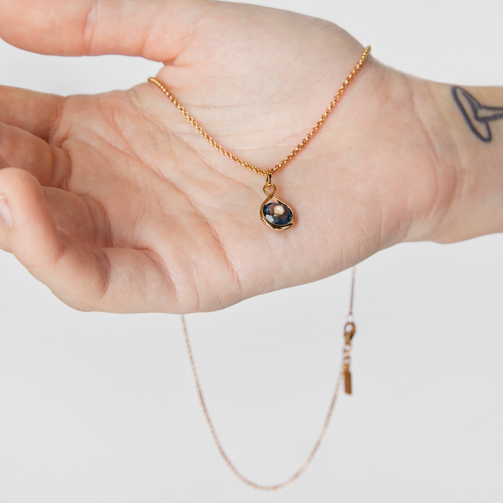 Pingente revers&iacute;vel em prata vermeil, top&aacute;zio e p&eacute;rola cultivada Alma Motif