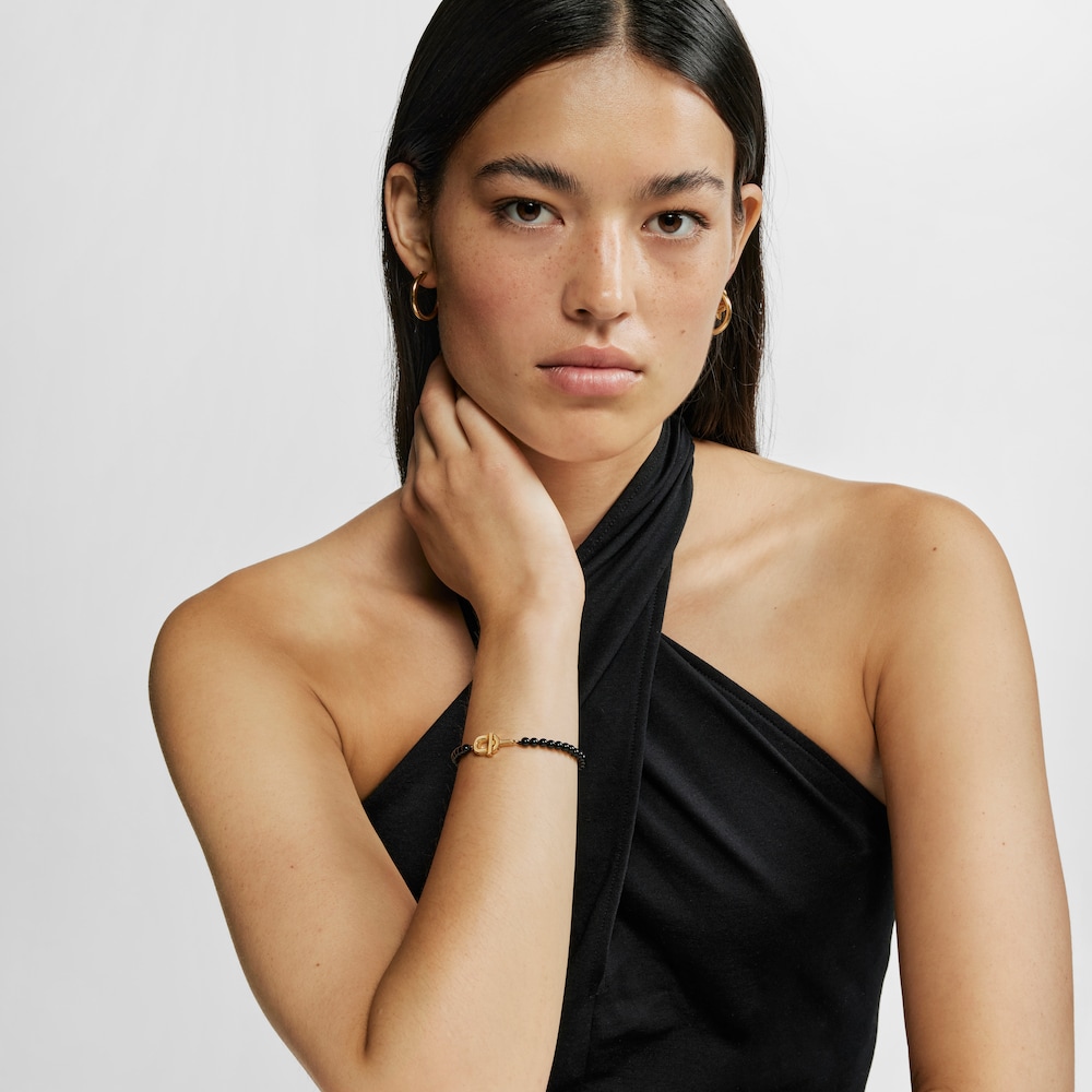 Pulsera con baño de oro 18 kt sobre plata y ónix TOUS MANIFESTO Pulsera con baño de oro 18 kt sobre plata y ónix TOUS MANIFESTO