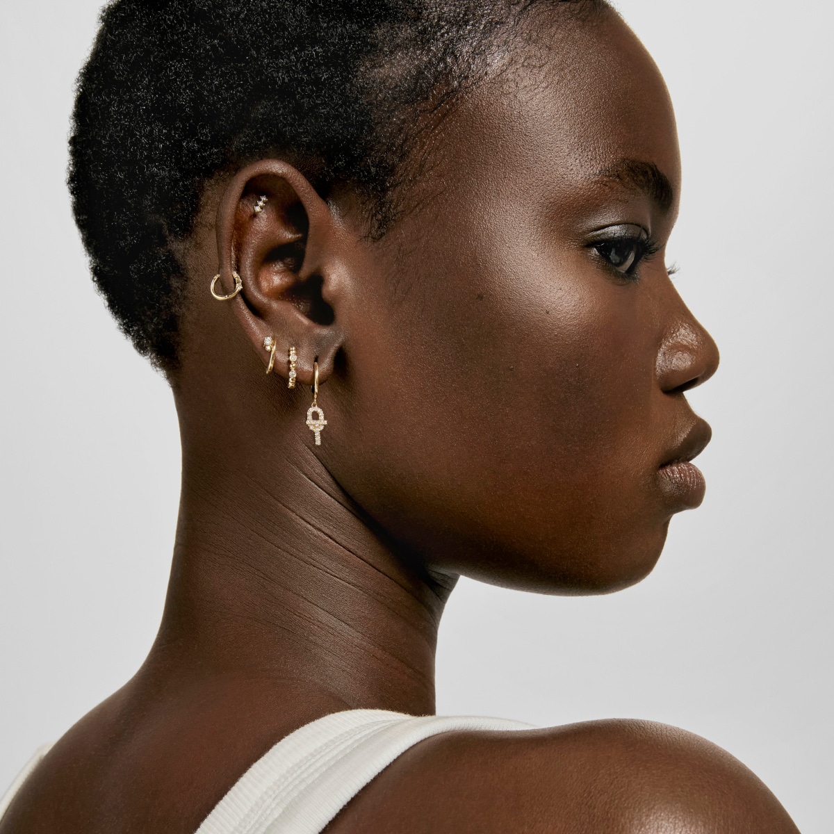 TOUS MANIFESTO Gold Single Earring with diamonds