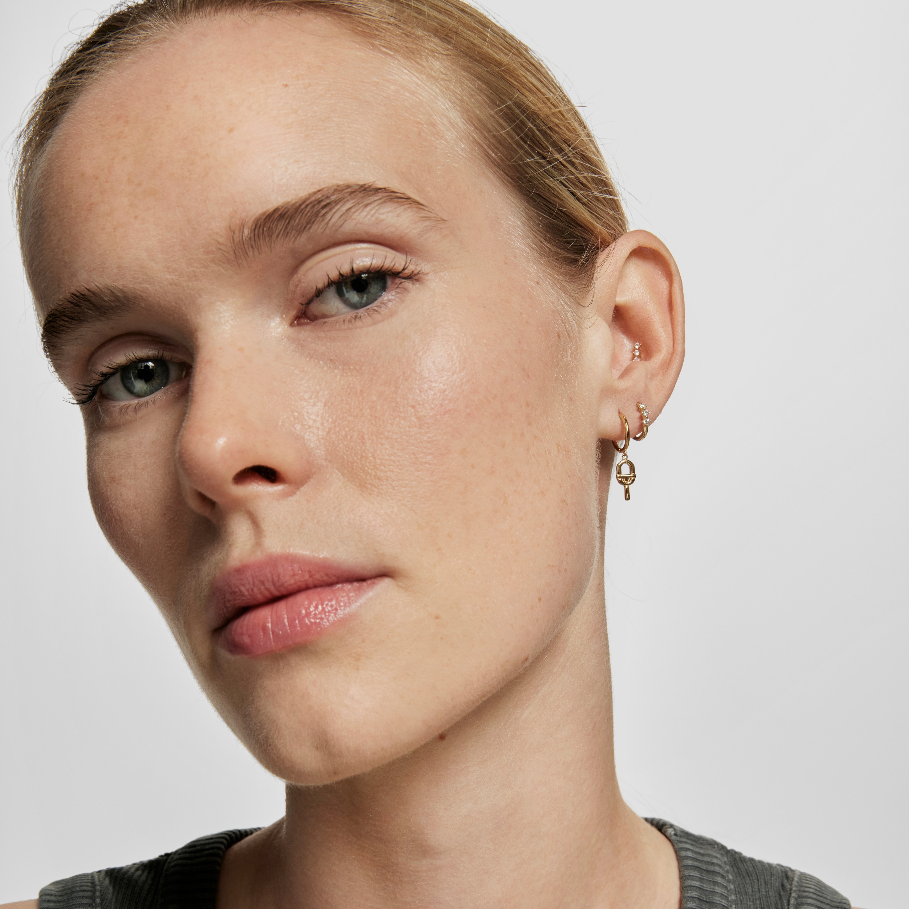 18K solid gold TOUS MANIFESTO Single Earring