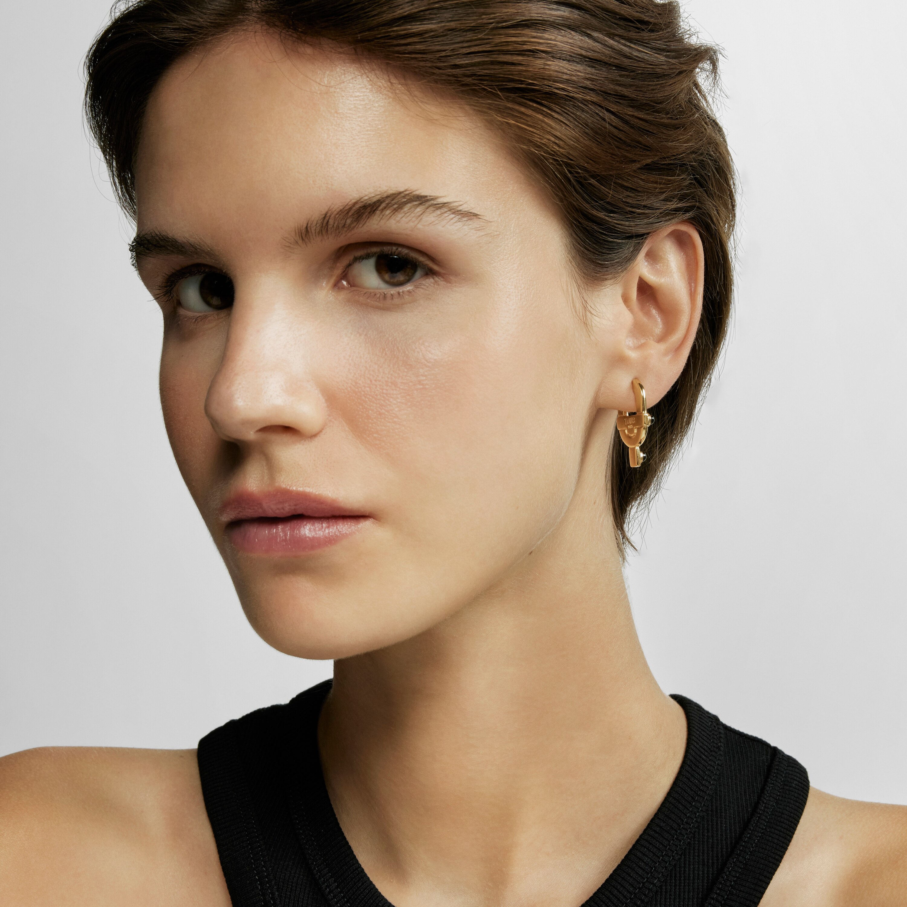 Earrings with 18kt gold plating over silver and onyx TOUS MANIFESTO