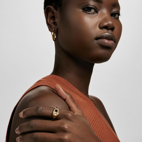 TOUS MANIFESTO Signet ring with 18kt gold plating over silver