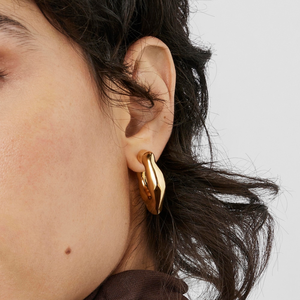 Pendientes de aro con ba&ntilde;o de oro 18 kt sobre plata Tabit