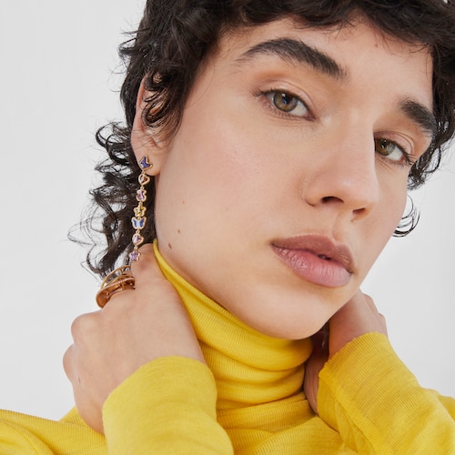 Brinco solto comprido em prata vermeil e motivos Gregal