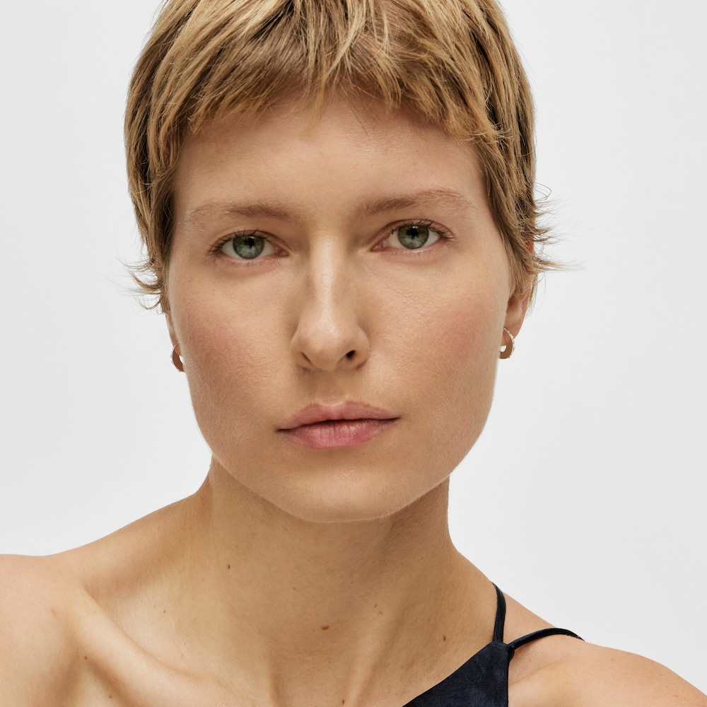 Silver hoop earrings Dybe image number 3