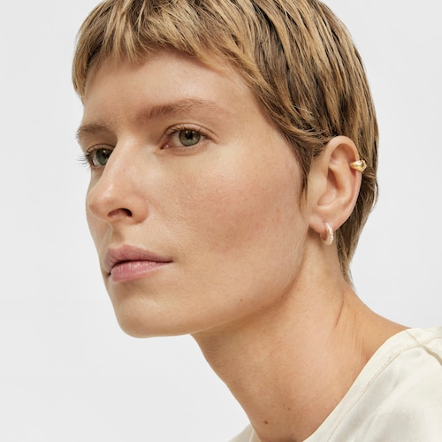 Earcuff con baño de oro 18 kt sobre plata Dybe