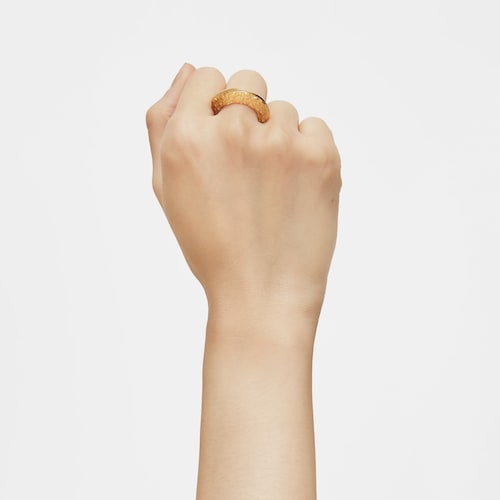 Ring with 18kt gold plating over silver Dybe