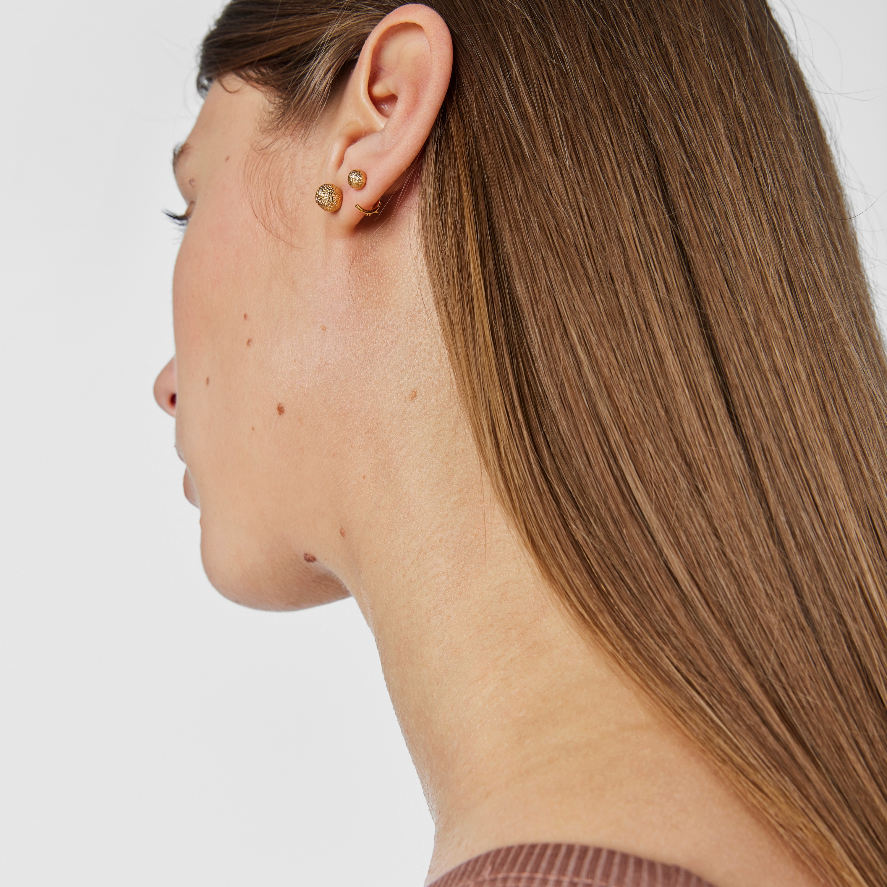 18K Solid Gold single Hoop earring Sylvan