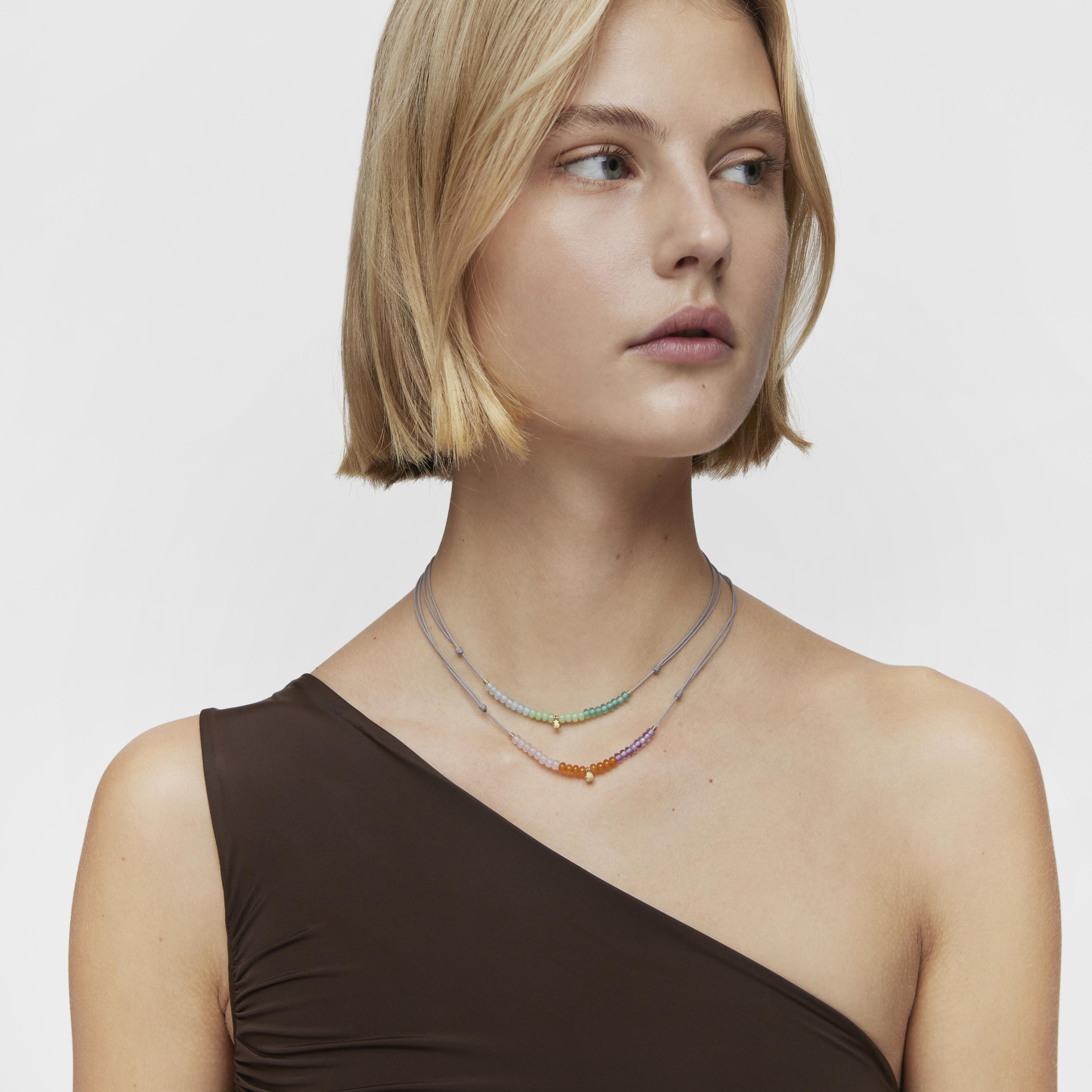 Short cord Necklace with 18K solid gold bear and chalcedony motif TOUS Balloon