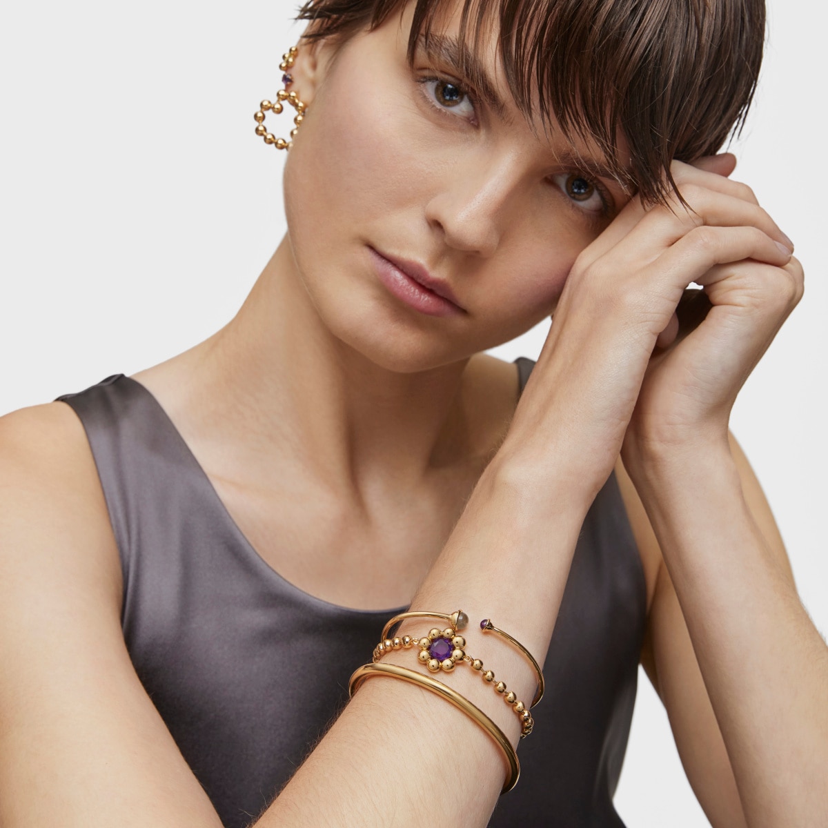 Flower chain Bracelet with 18kt gold plating over silver and amethyst Sugar Party