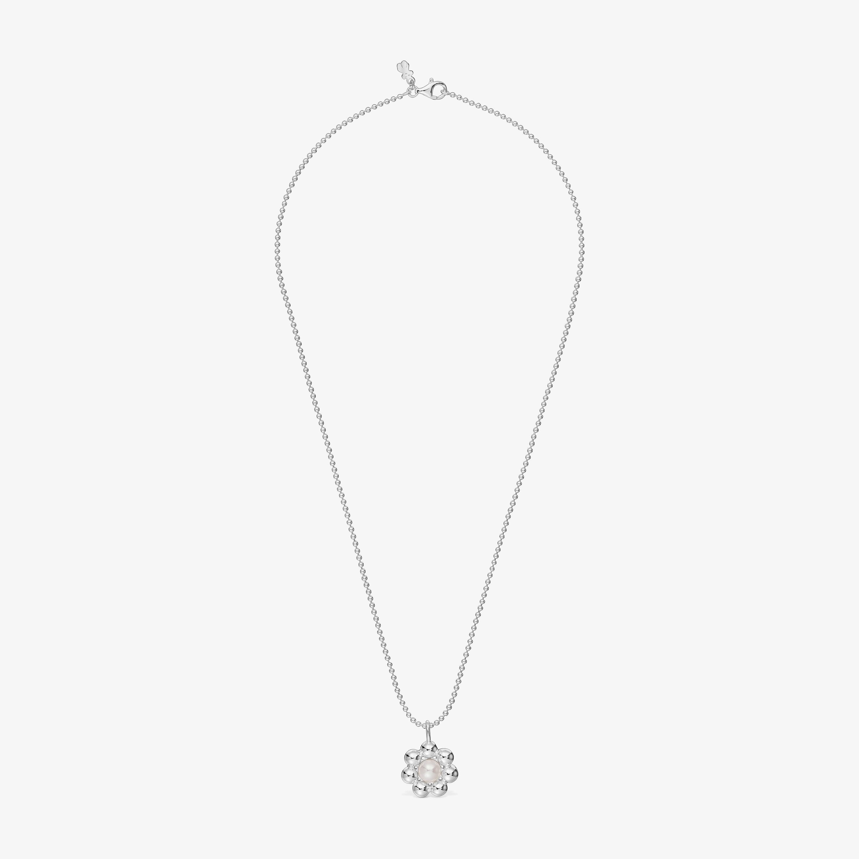 Short silver flower and cultured pearl Necklace Sugar Party