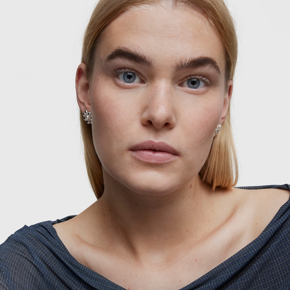 Pendientes cortos de plata flor y perlas cultivadas Sugar Party