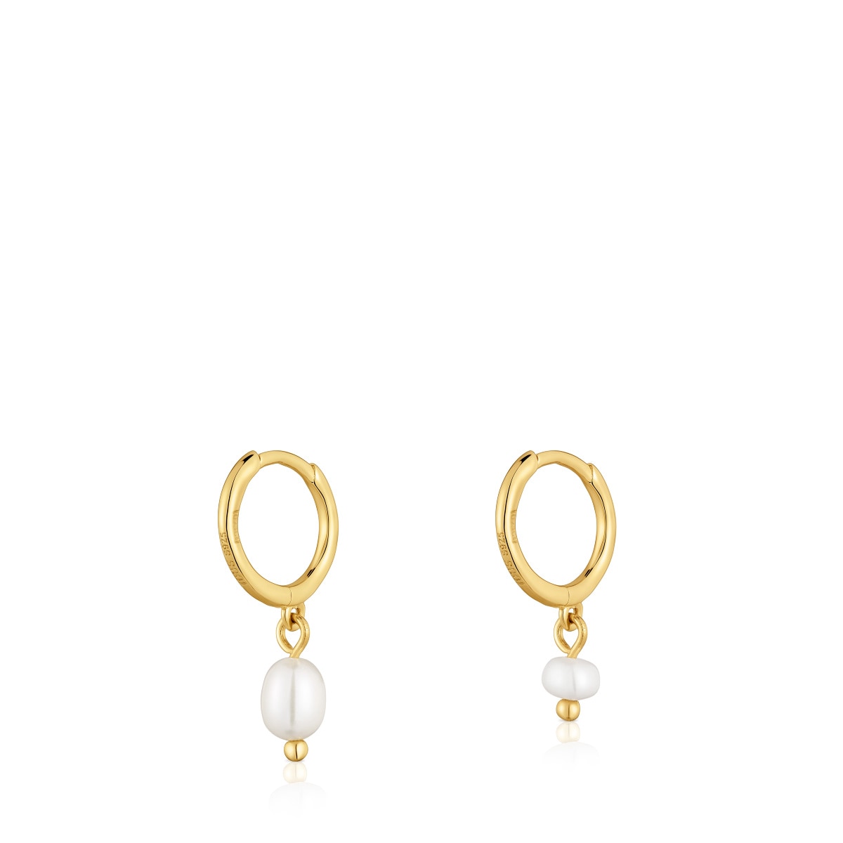 Pendientes aro cortos con baño de oro 18 kt sobre plata y perlas cultivadas Sugar Party