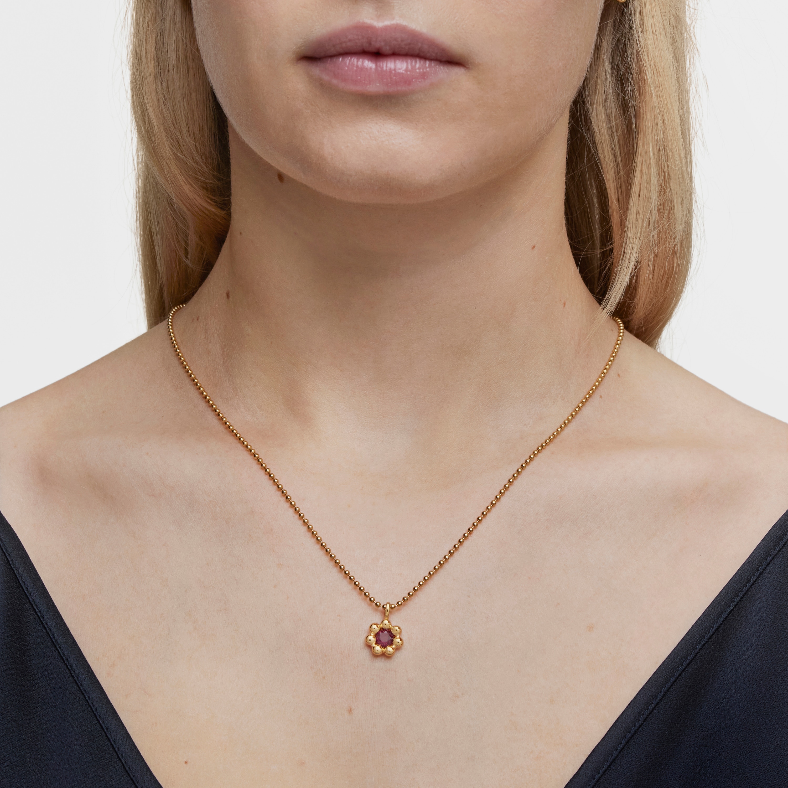 Small flower Pendant with 18K gold vermeil and rhodolite Sugar Party