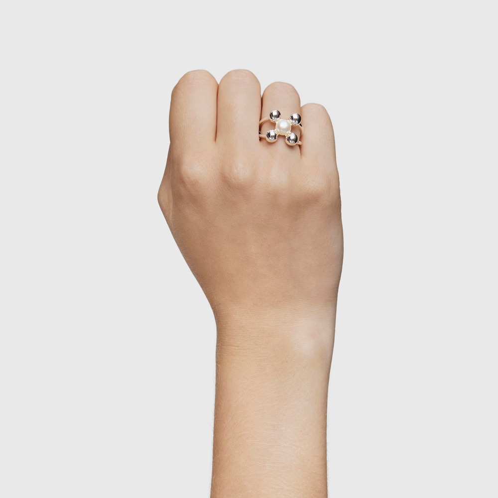 Anillo grande motivos de plata y perla cultivada Sugar Party