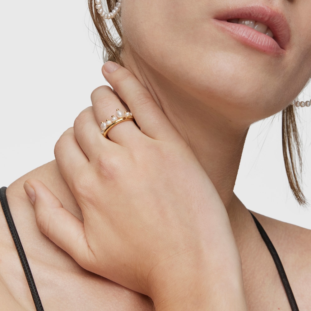 Mal&yacute; Prsteň s&nbsp;18&nbsp;kt pozl&aacute;ten&iacute;m na striebre a&nbsp;kultivovan&yacute;mi perlami Sugar Party