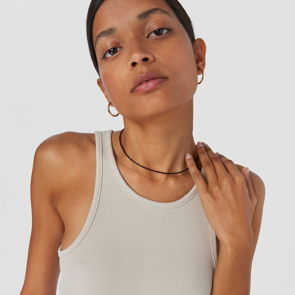 Gargantilla de cuero de 2&nbsp;mm marr&oacute;n con cierre con ba&ntilde;o de oro de 18&nbsp;kt sobre plata, 40&nbsp;cm TOUS Chokers