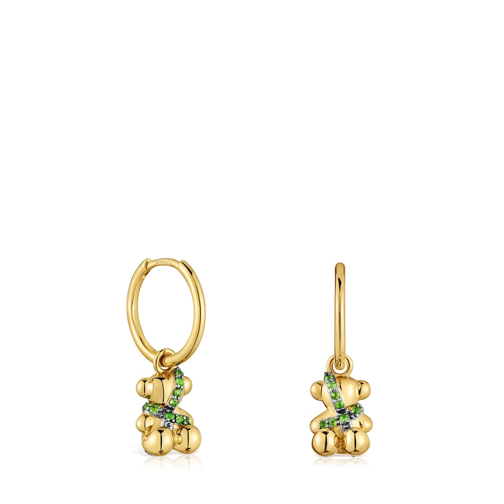 Short 18kt gold-plated silver bear Hoop earrings with chrome diopside Lligat image number 0