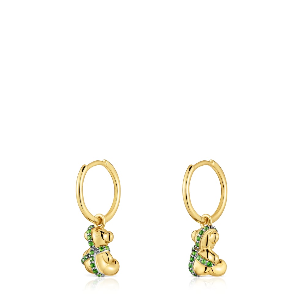 Short 18kt gold-plated silver bear Hoop earrings with chrome diopside Lligat image number 2